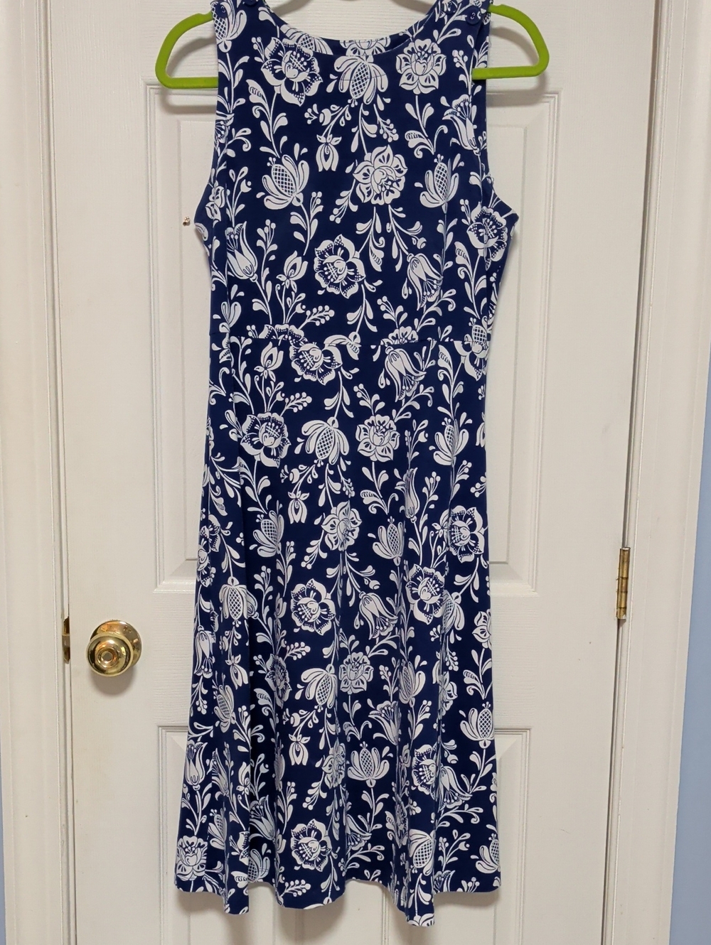 Croft & Barrow Blue and White Floral Midi Dress